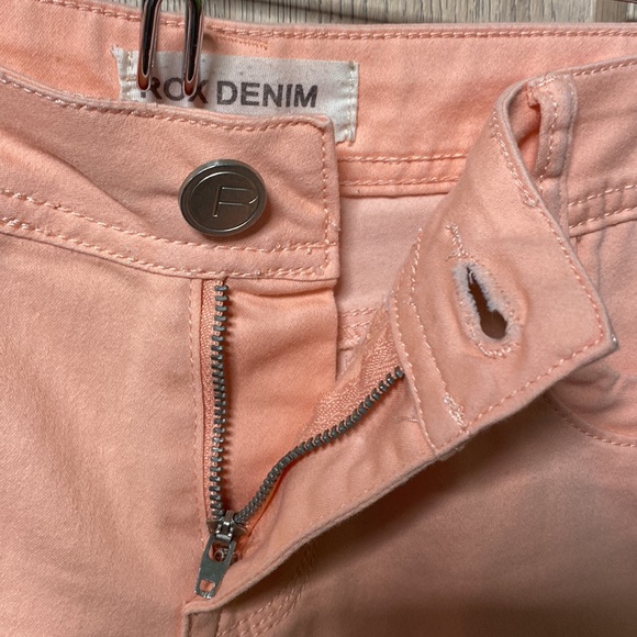 ROX Denim Stretch 2.5 INCH SHORT sz9 Bright Coral 🪸 Peach very Stretch blend - Picture 10 of 13